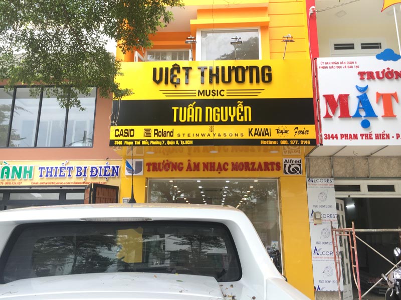 Showroom Tuấn Nguyễn Music