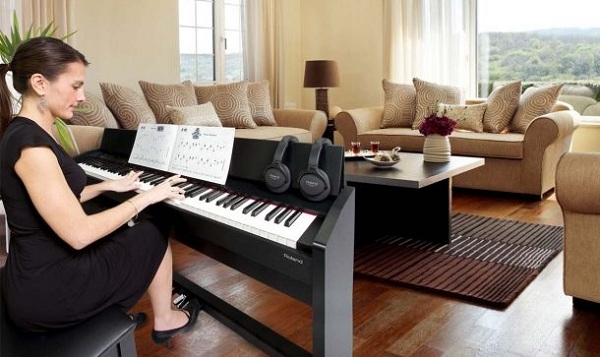 Lời khuyên mua đàn piano điện cho người mới học