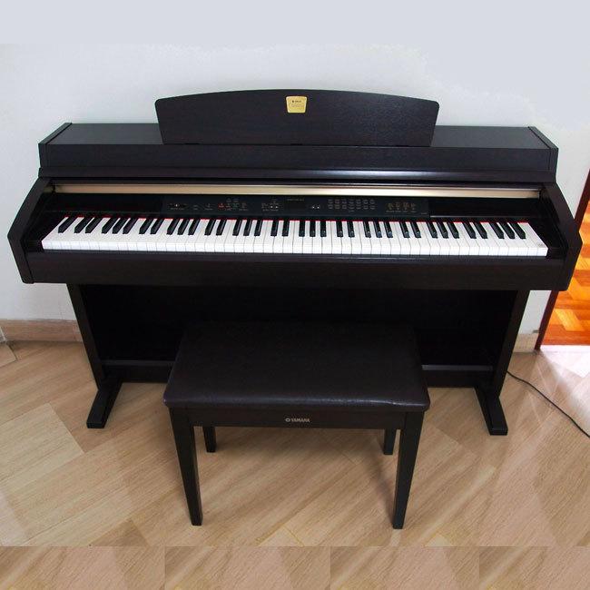 Đàn piano điện Yamaha CLP-330 chính hãng, giá rẻ